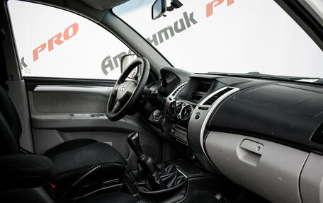 Mitsubishi Pajero Sport II рестайлинг, 2011 год, 1 320 000 рублей, 13 фотография