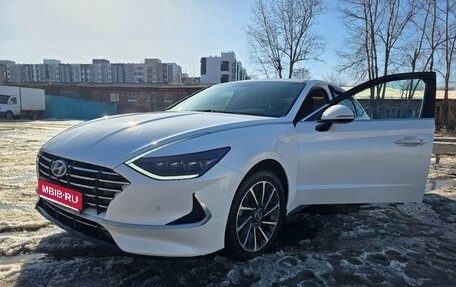 Hyundai Sonata VIII, 2021 год, 2 550 000 рублей, 1 фотография