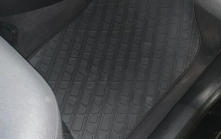 Skoda Fabia I, 2001 год, 350 000 рублей, 23 фотография