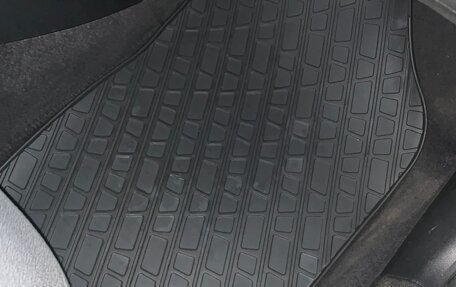 Skoda Fabia I, 2001 год, 350 000 рублей, 24 фотография