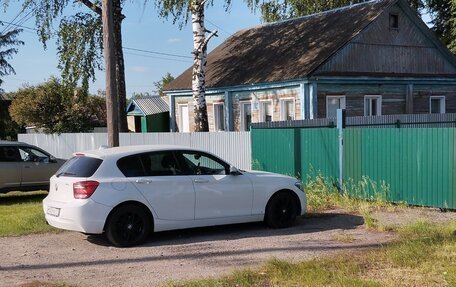 BMW 1 серия, 2012 год, 900 000 рублей, 10 фотография