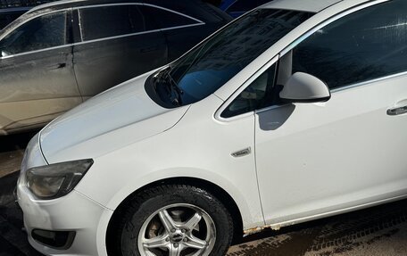 Opel Astra J, 2012 год, 560 000 рублей, 9 фотография