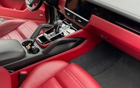 Porsche Cayenne III, 2020 год, 8 350 000 рублей, 2 фотография