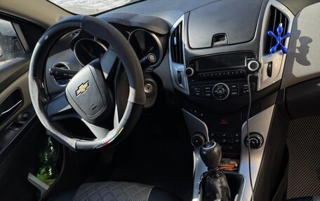 Chevrolet Cruze II, 2013 год, 950 000 рублей, 7 фотография