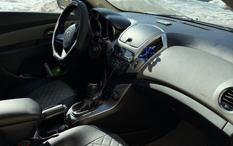 Chevrolet Cruze II, 2013 год, 950 000 рублей, 8 фотография