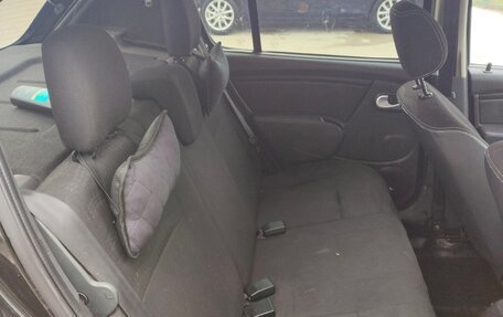 Renault Sandero II рестайлинг, 2013 год, 720 000 рублей, 13 фотография