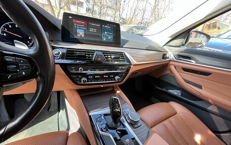 BMW 5 серия, 2019 год, 4 400 000 рублей, 16 фотография