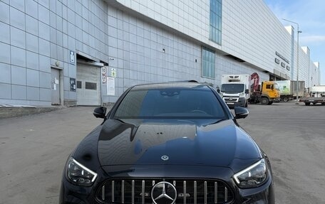 Mercedes-Benz E-Класс, 2020 год, 4 990 000 рублей, 4 фотография