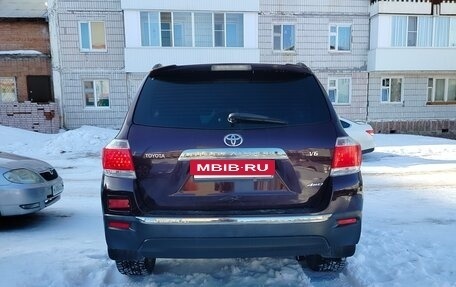 Toyota Highlander III, 2011 год, 2 590 000 рублей, 7 фотография