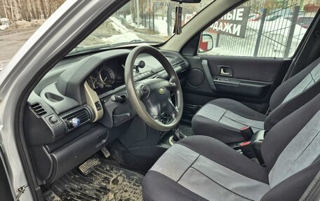 Land Rover Freelander II рестайлинг 2, 2004 год, 695 000 рублей, 15 фотография