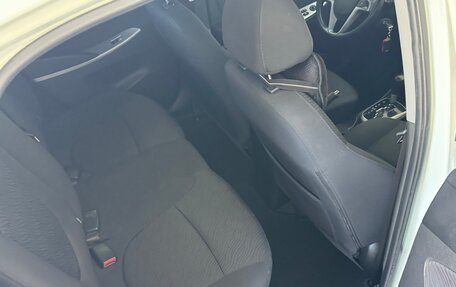 Hyundai Solaris II рестайлинг, 2013 год, 870 000 рублей, 13 фотография