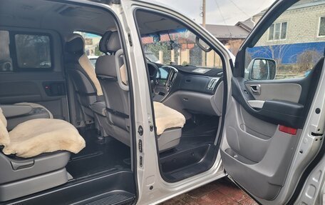 Hyundai Grand Starex Grand Starex I рестайлинг 2, 2008 год, 1 650 000 рублей, 14 фотография