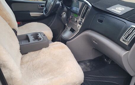 Hyundai Grand Starex Grand Starex I рестайлинг 2, 2008 год, 1 650 000 рублей, 15 фотография