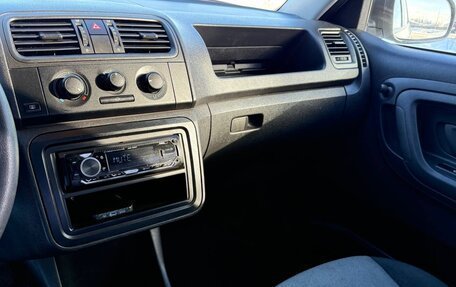 Skoda Fabia II, 2009 год, 360 000 рублей, 12 фотография