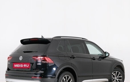 Volkswagen Tiguan II, 2019 год, 3 089 000 рублей, 7 фотография