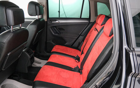 Volkswagen Tiguan II, 2019 год, 3 089 000 рублей, 22 фотография