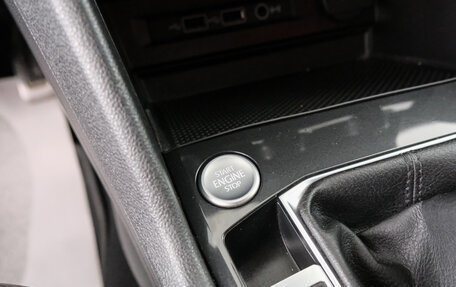 Volkswagen Tiguan II, 2019 год, 3 089 000 рублей, 19 фотография