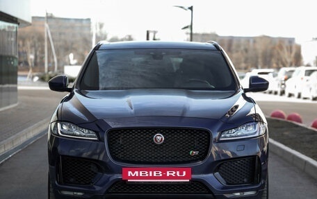 Jaguar F-Pace, 2017 год, 3 099 000 рублей, 3 фотография