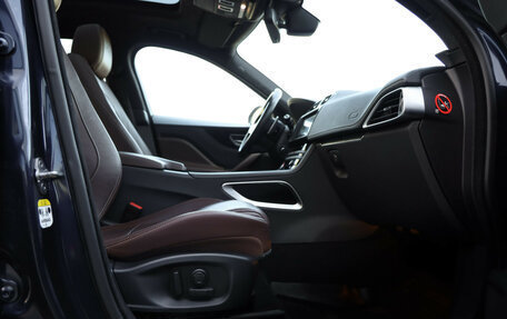 Jaguar F-Pace, 2017 год, 3 099 000 рублей, 26 фотография