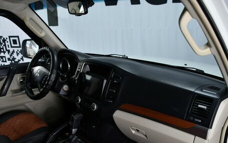 Mitsubishi Pajero IV, 2008 год, 1 597 000 рублей, 10 фотография