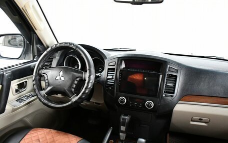 Mitsubishi Pajero IV, 2008 год, 1 597 000 рублей, 13 фотография
