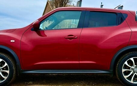 Nissan Juke II, 2013 год, 1 350 000 рублей, 2 фотография