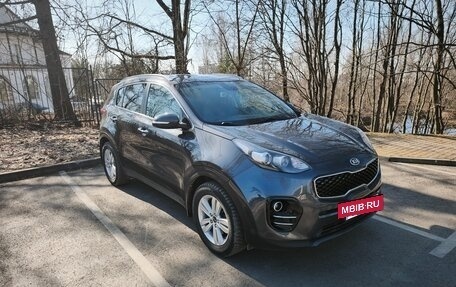 KIA Sportage IV рестайлинг, 2018 год, 2 000 000 рублей, 2 фотография