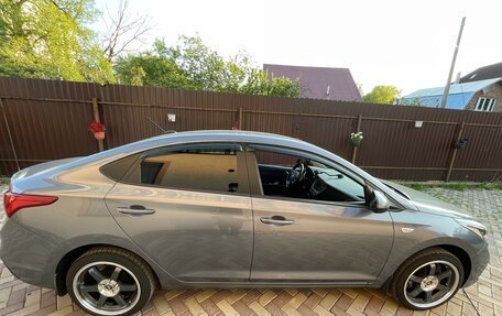 Hyundai Solaris II рестайлинг, 2019 год, 1 500 000 рублей, 3 фотография
