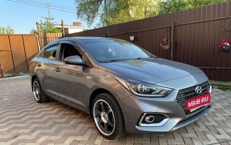 Hyundai Solaris II рестайлинг, 2019 год, 1 500 000 рублей, 4 фотография