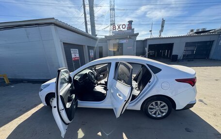 Hyundai Solaris II рестайлинг, 2021 год, 1 550 000 рублей, 14 фотография