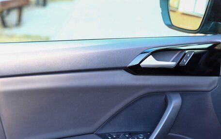 Volkswagen Taos, 2022 год, 2 249 999 рублей, 11 фотография