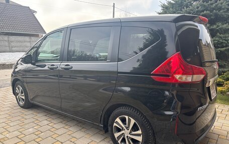Honda Freed II, 2019 год, 1 670 000 рублей, 4 фотография