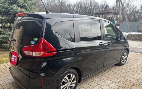 Honda Freed II, 2019 год, 1 670 000 рублей, 3 фотография