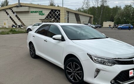 Toyota Camry, 2017 год, 2 350 000 рублей, 1 фотография