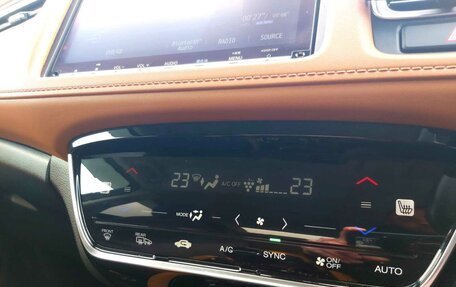 Honda Vezel, 2020 год, 2 200 000 рублей, 15 фотография