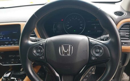 Honda Vezel, 2020 год, 2 200 000 рублей, 12 фотография