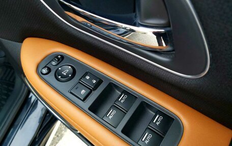 Honda Vezel, 2020 год, 2 200 000 рублей, 13 фотография