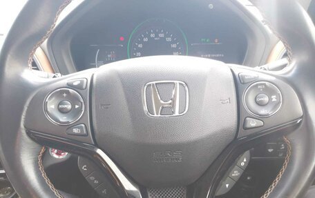 Honda Vezel, 2020 год, 2 200 000 рублей, 9 фотография