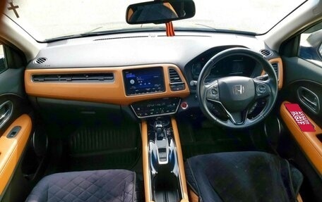 Honda Vezel, 2020 год, 2 200 000 рублей, 14 фотография