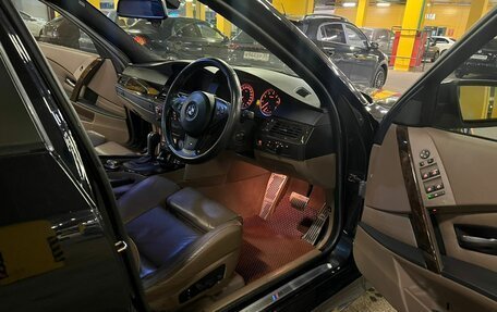 BMW 5 серия, 2006 год, 720 000 рублей, 2 фотография