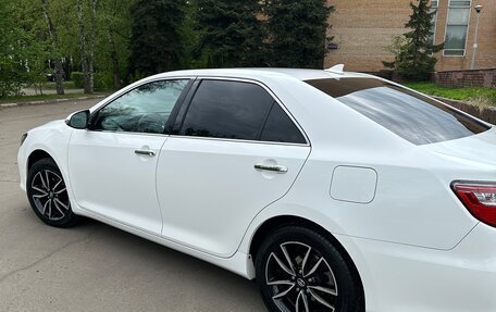 Toyota Camry, 2017 год, 2 350 000 рублей, 4 фотография