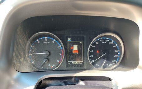 Toyota RAV4, 2019 год, 2 600 000 рублей, 8 фотография