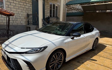 Toyota Camry, 2025 год, 3 390 000 рублей, 2 фотография