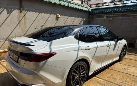 Toyota Camry, 2025 год, 3 390 000 рублей, 5 фотография