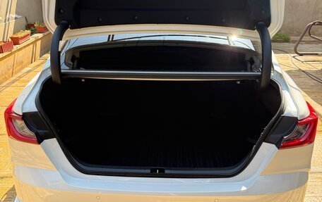 Toyota Camry, 2025 год, 3 390 000 рублей, 11 фотография