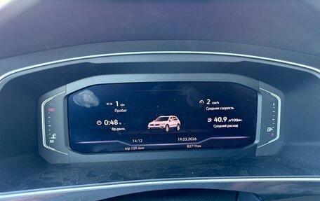 Volkswagen Tiguan II, 2019 год, 3 050 000 рублей, 2 фотография