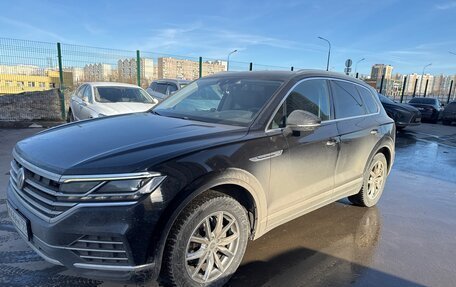Volkswagen Touareg III, 2019 год, 4 050 000 рублей, 2 фотография