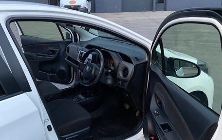 Toyota Vitz, 2014 год, 700 000 рублей, 8 фотография