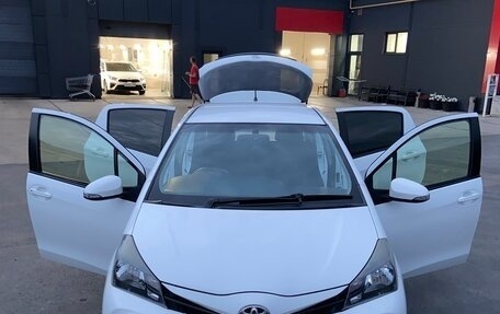 Toyota Vitz, 2014 год, 700 000 рублей, 17 фотография