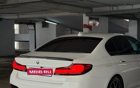 BMW 5 серия, 2022 год, 5 850 000 рублей, 21 фотография